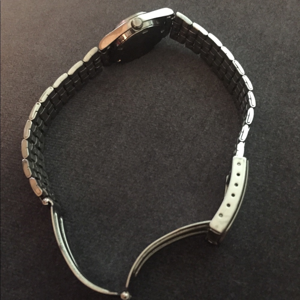 Seiko Women’s Bracelet Watch - Picture 4 of 9